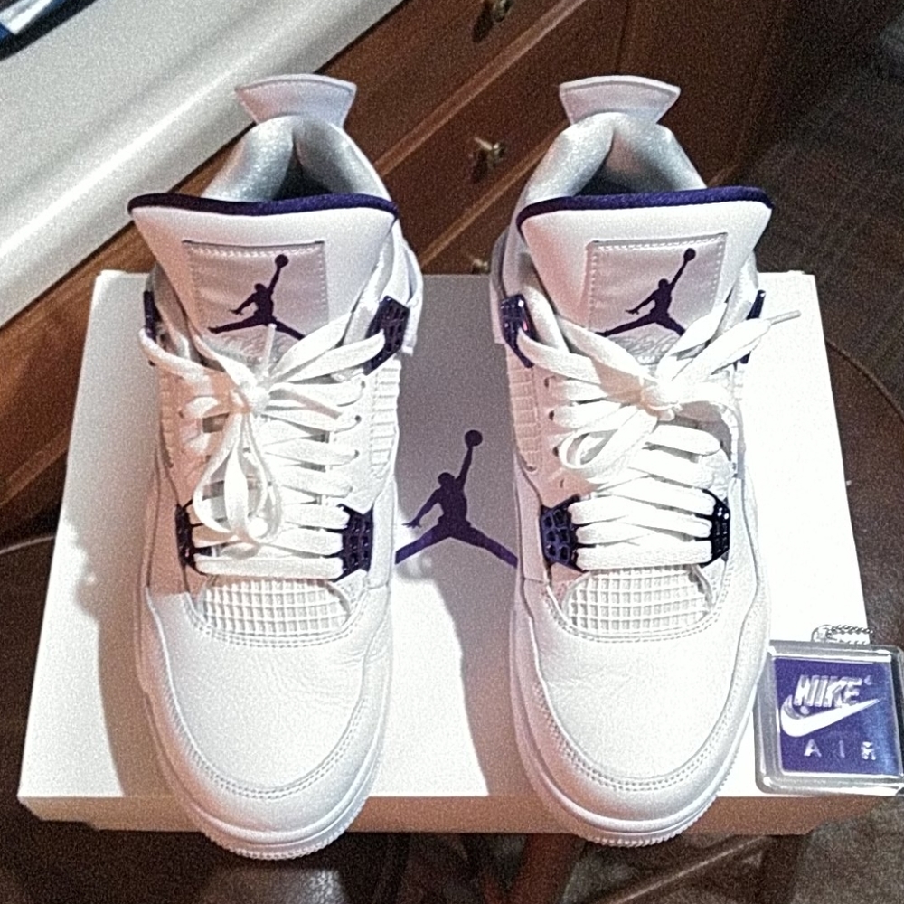 Jordan 4 metallic purple